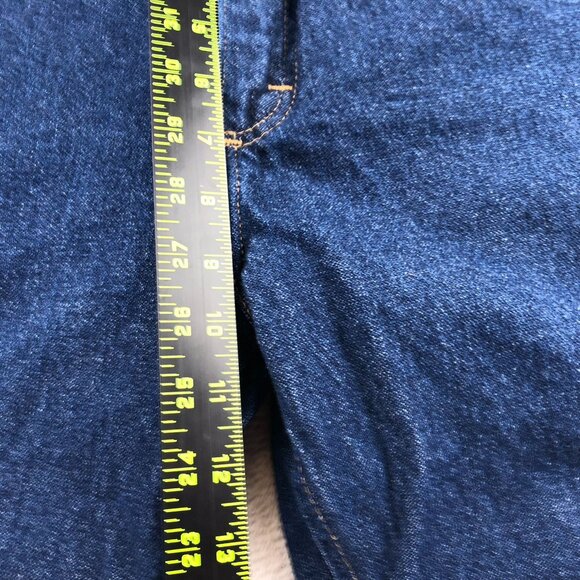 NWT Wrangler Mens 33x30 Relaxed Fit Straight Leg Blue Denim Classic Casual - Picture 6 of 15